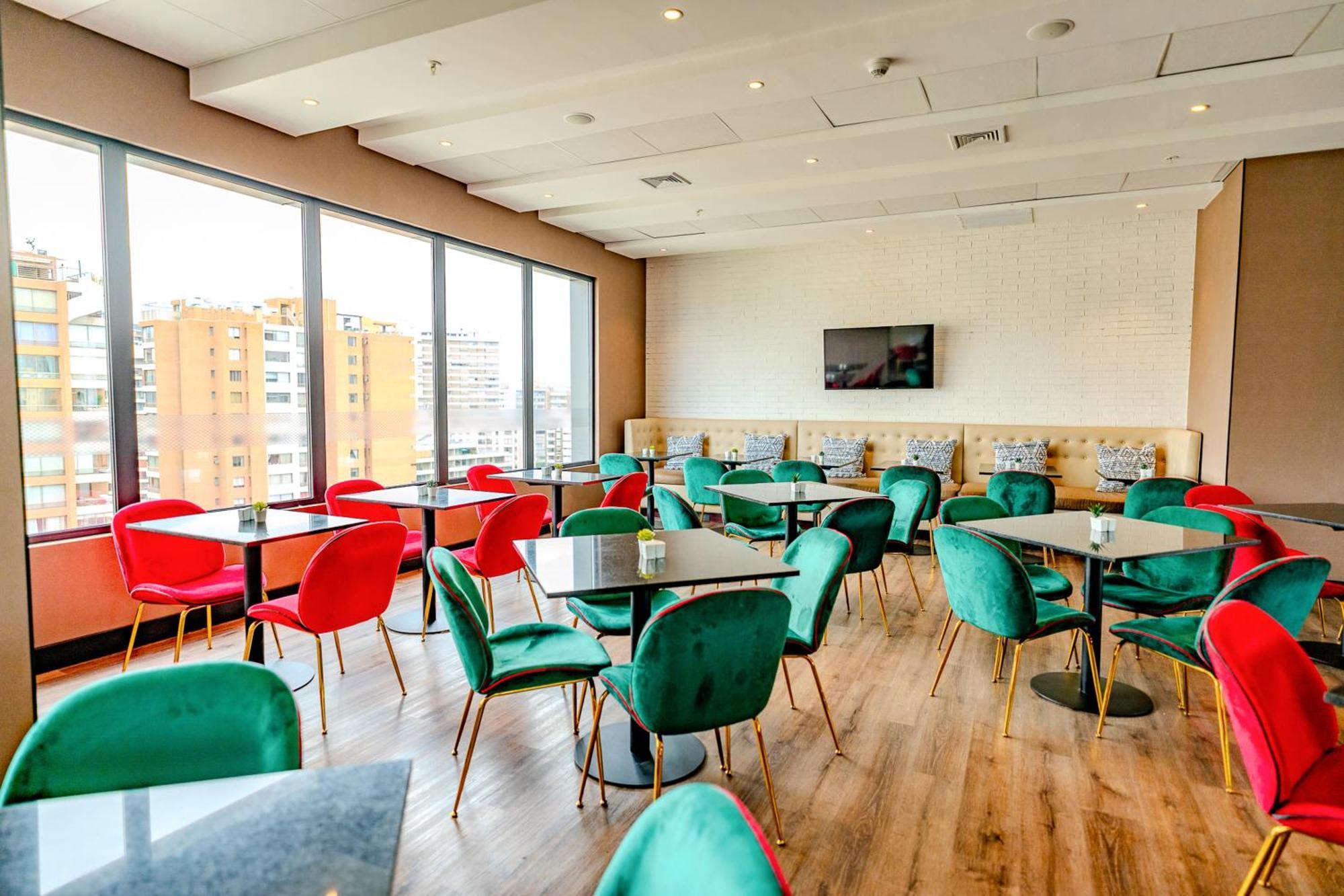 Hampton By Hilton Santiago Las Condes Екстериор снимка