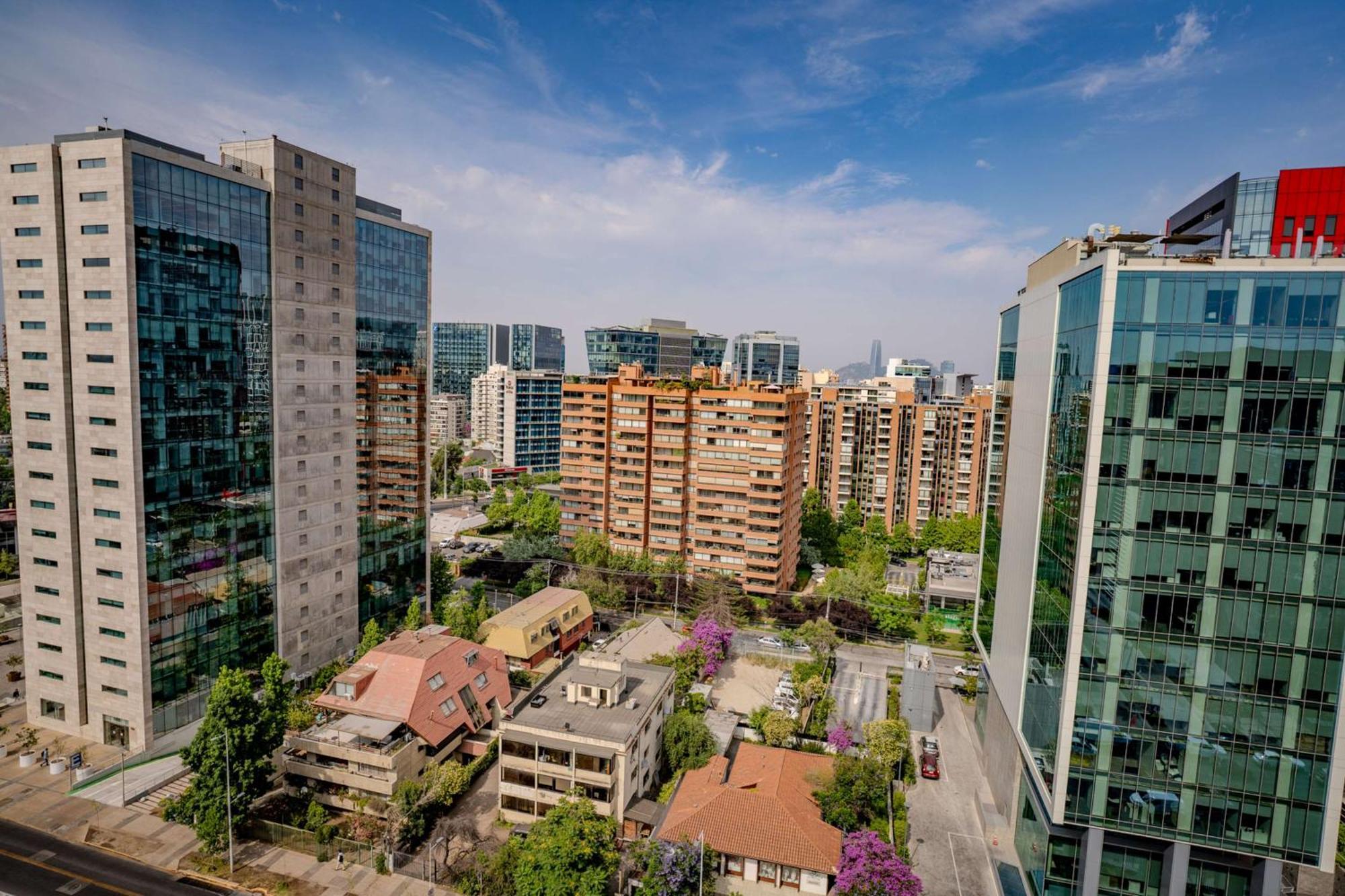 Hampton By Hilton Santiago Las Condes Екстериор снимка