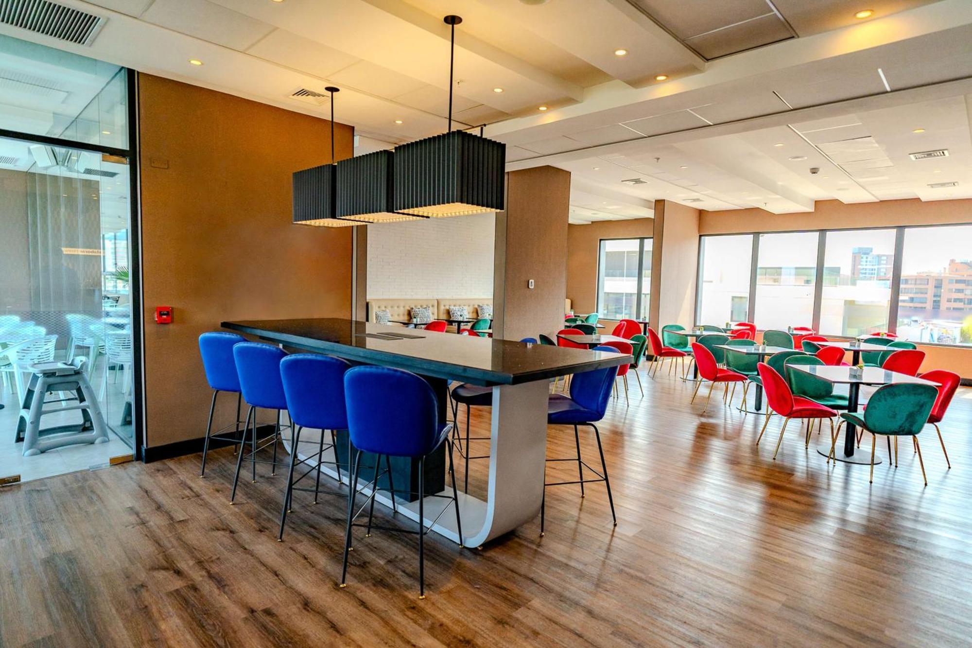 Hampton By Hilton Santiago Las Condes Екстериор снимка
