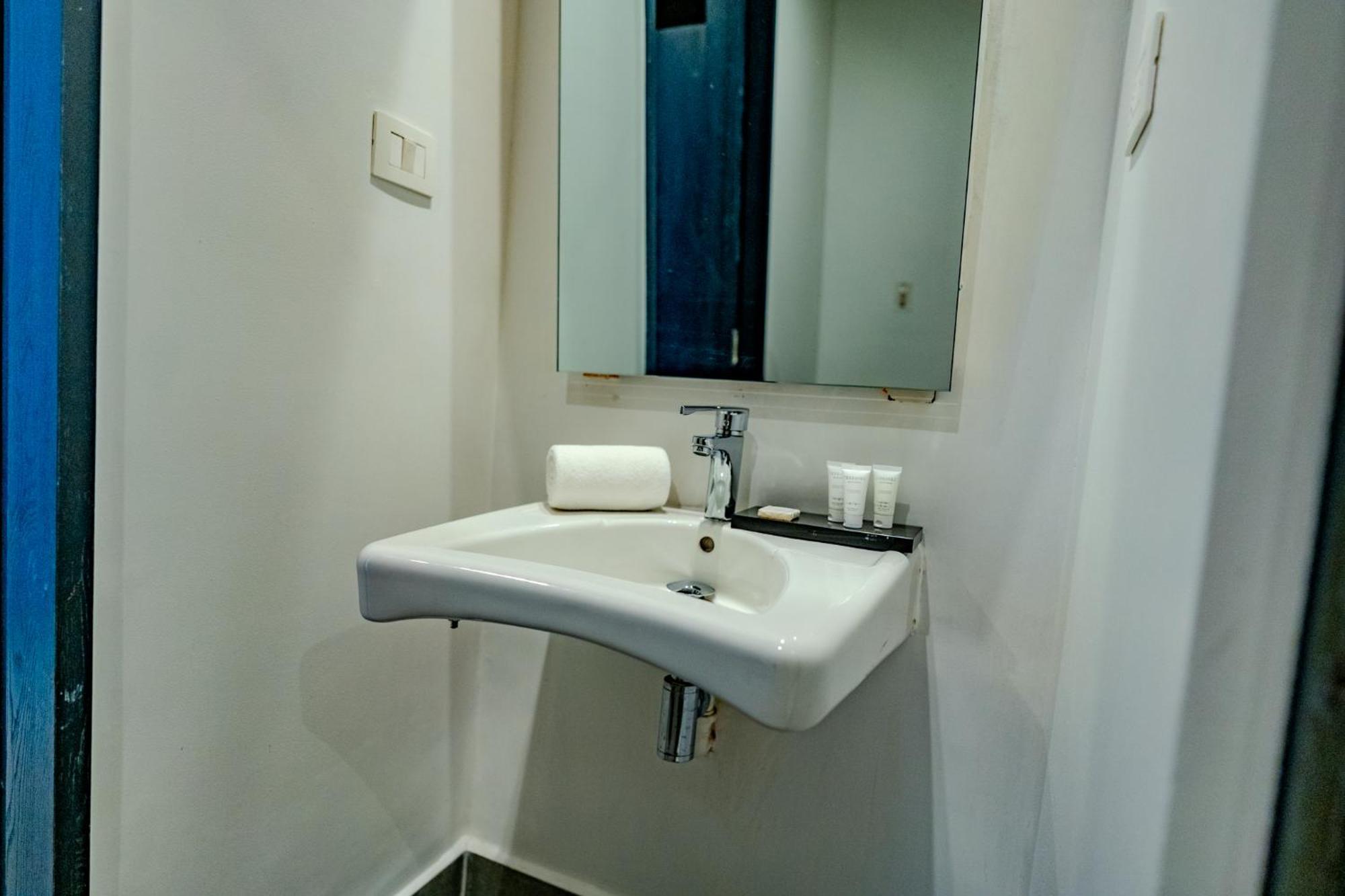 Hampton By Hilton Santiago Las Condes Екстериор снимка